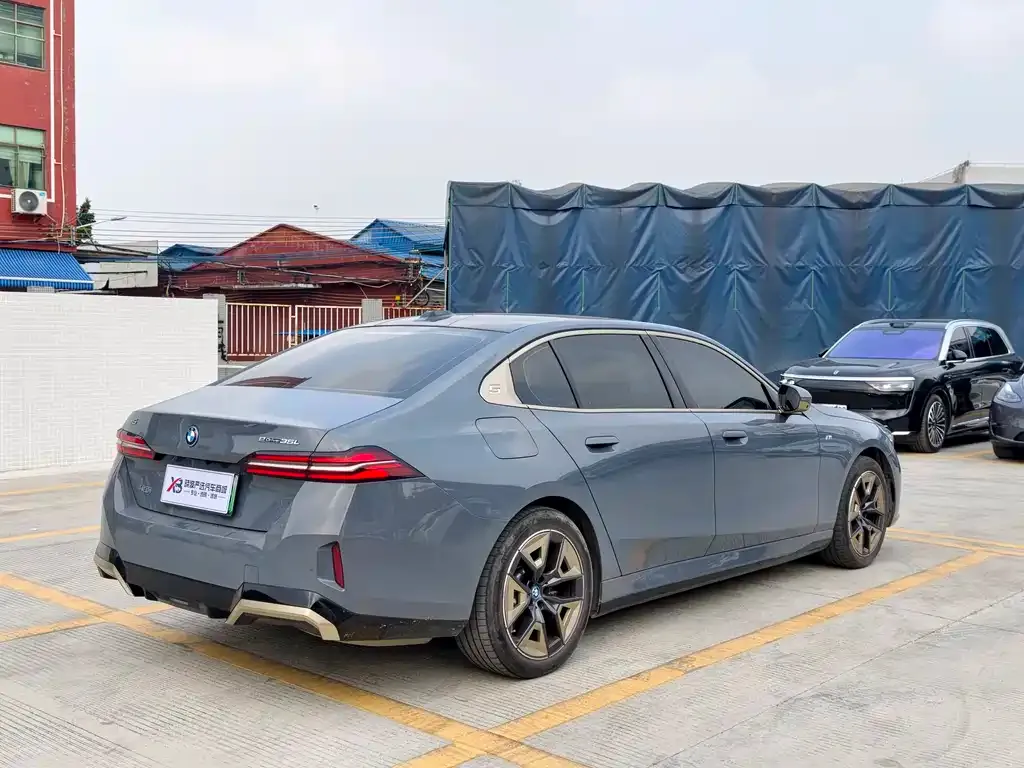 BMW i5 2024 из CN, фото 2