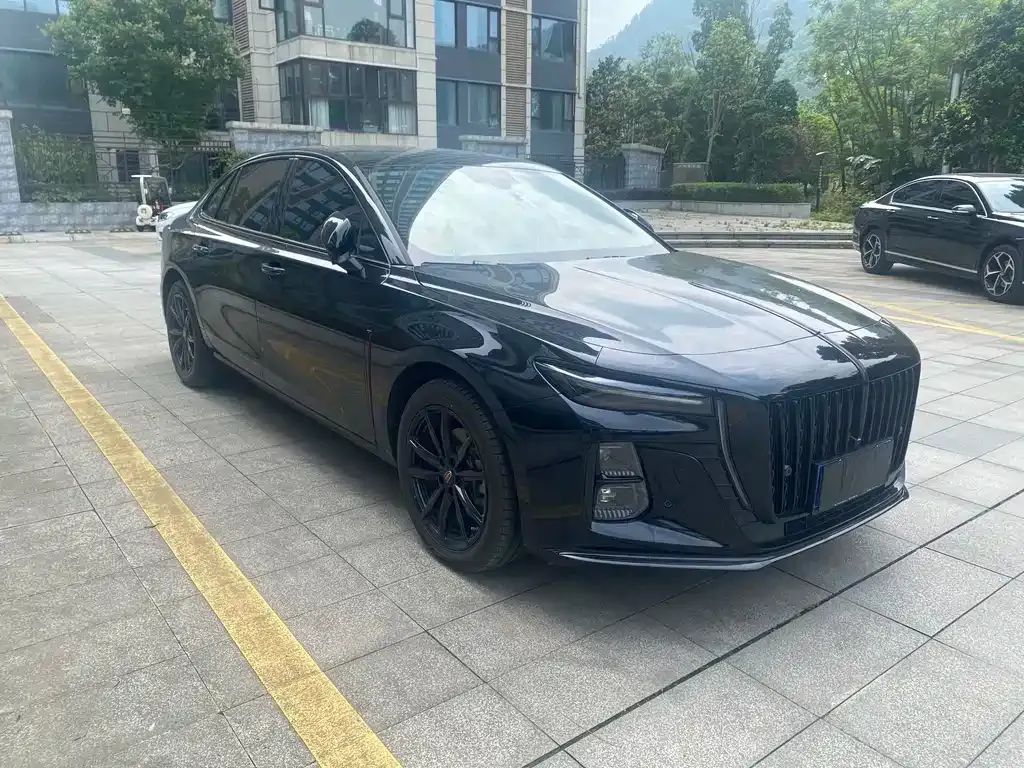 Hongqi H5 — фото 3