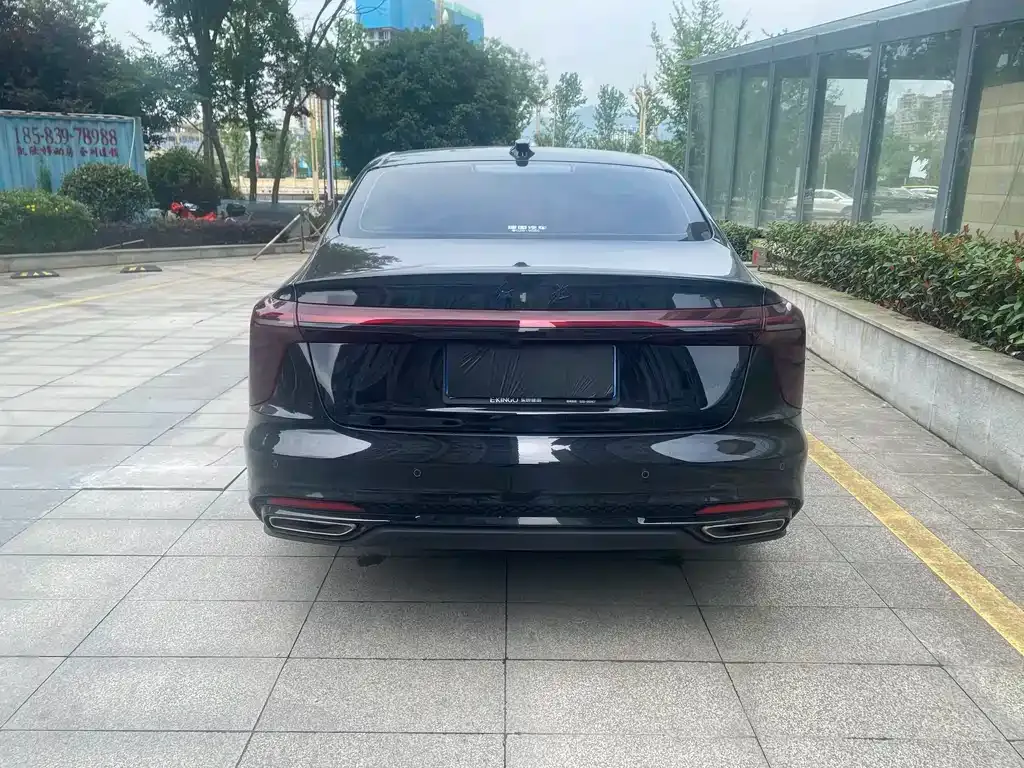 Hongqi H5 — фото 9