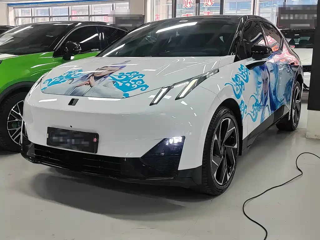 Lynk & Co Z20