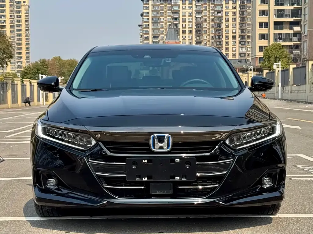 Honda Accord — фото 7