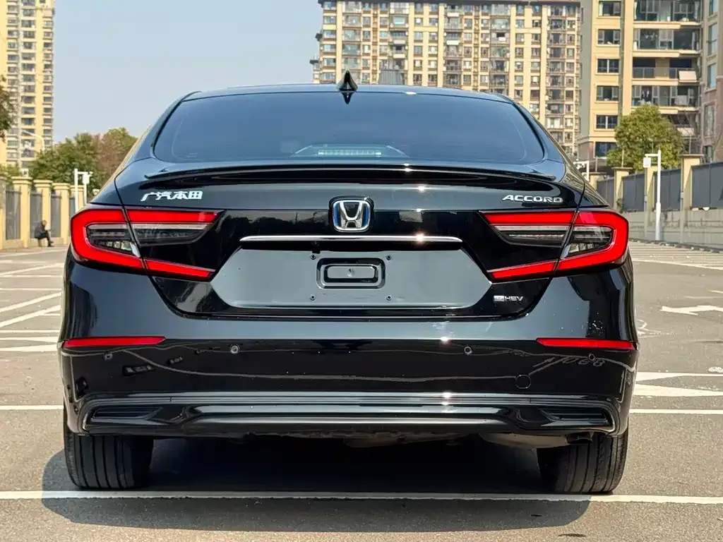 Honda Accord — фото 6