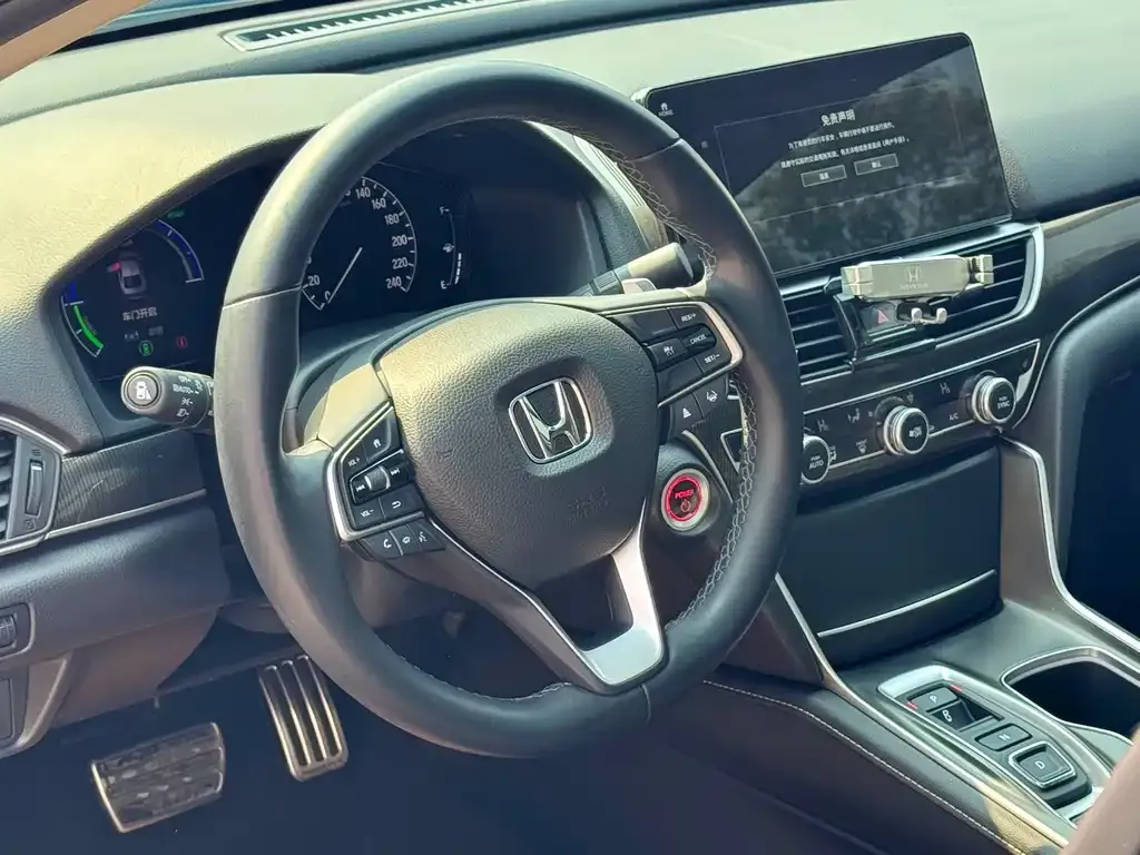 Honda Accord — фото 2