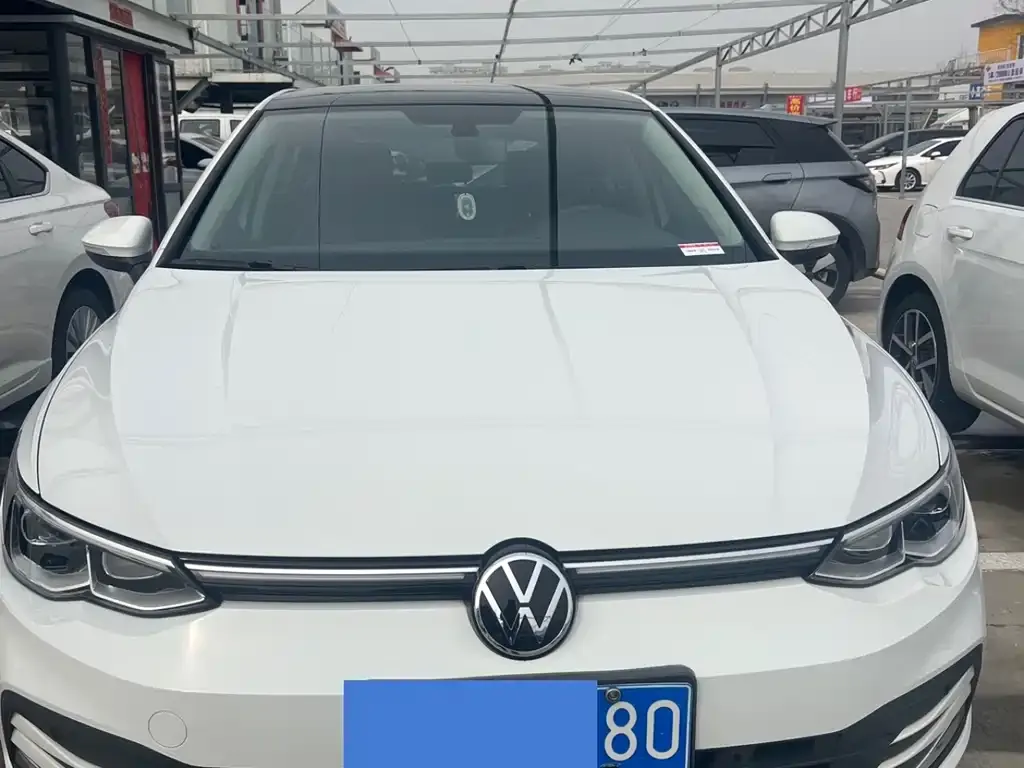 Volkswagen Golf 2023 из CN, фото 4
