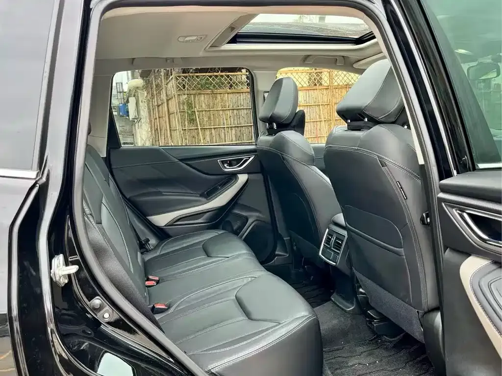 Subaru Forester 2022 из CN, фото 3