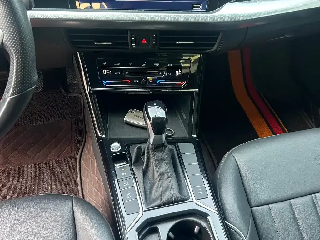 Volkswagen Passat — фото 7