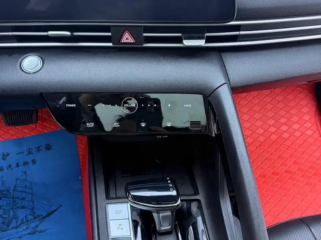 Hyundai Elantra 2023 из CN, фото 9