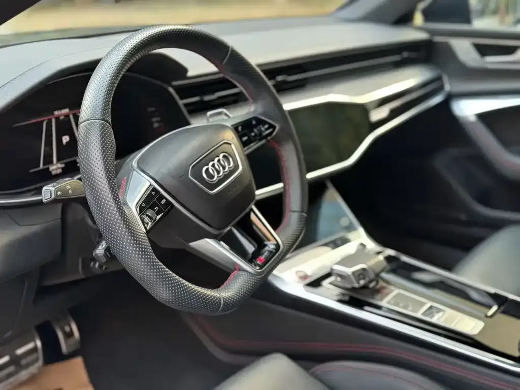 Audi RS 7 2024 из CN, фото 2