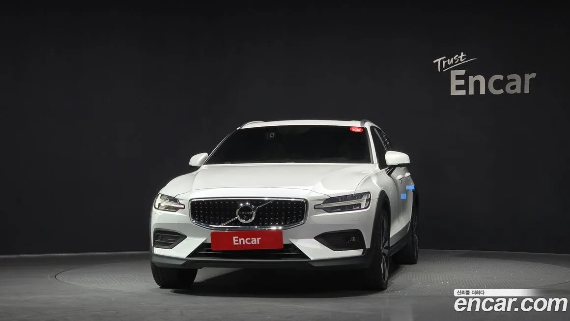 Volvo V60 2021 из KR, фото 2