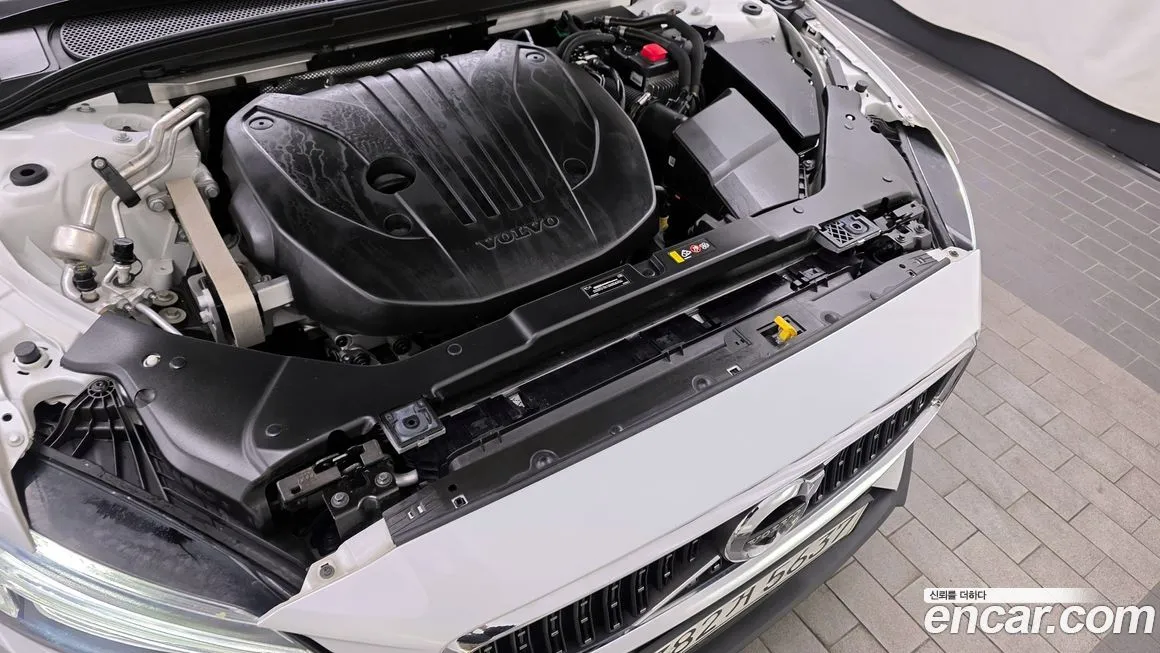 Volvo V60 2021 из KR, фото 9