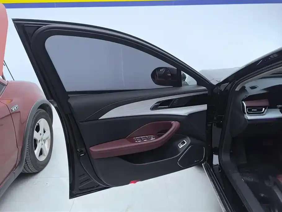 Hongqi H5 2024 из CN, фото 4