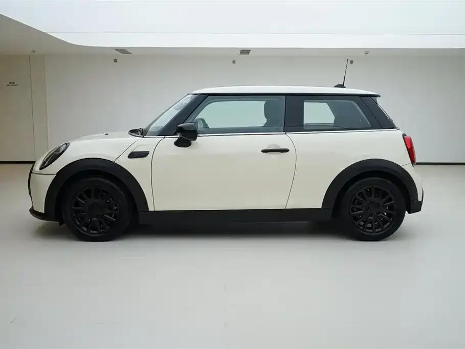 MINI Cooper (3-door) 2022 из CN, фото 4