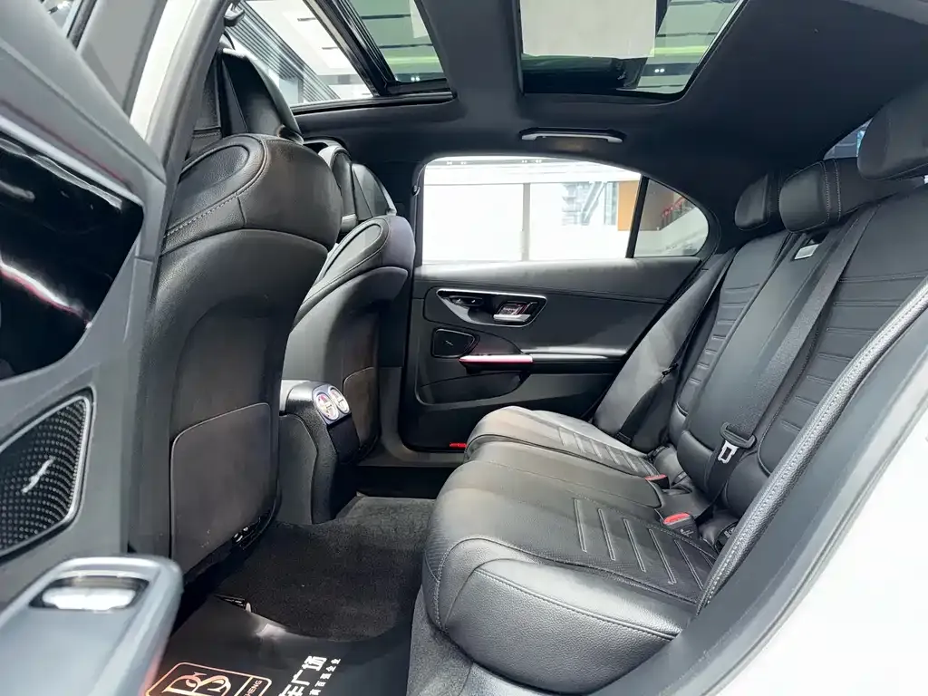 Mercedes-Benz C-Class 2023 из CN, фото 3