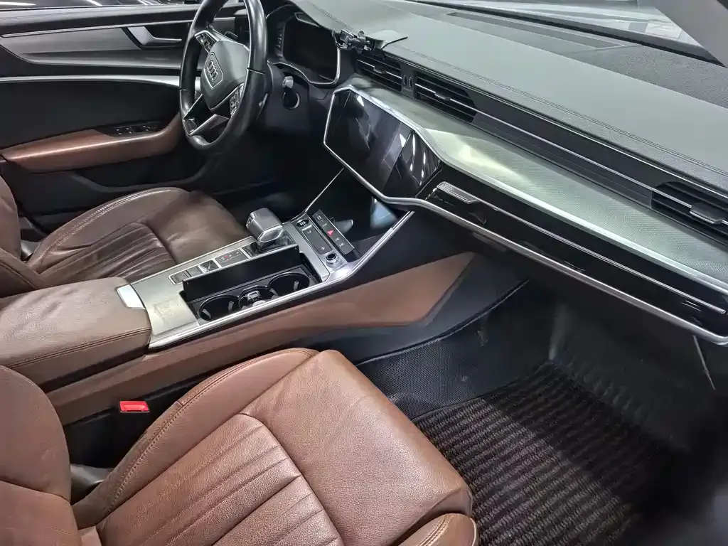 Audi A6L 2021 из CN, фото 7