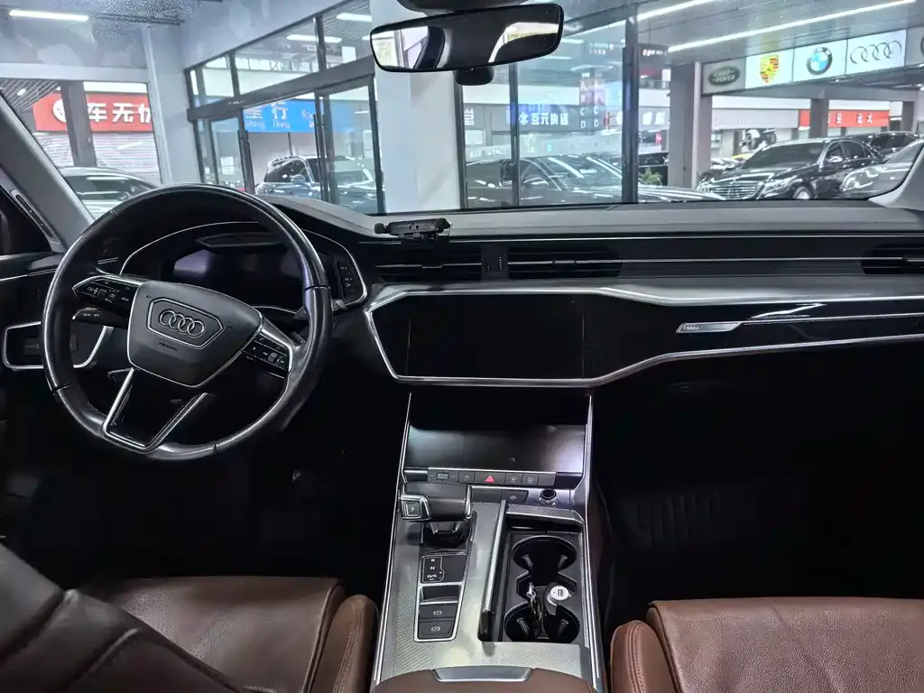Audi A6L 2021 из CN, фото 4