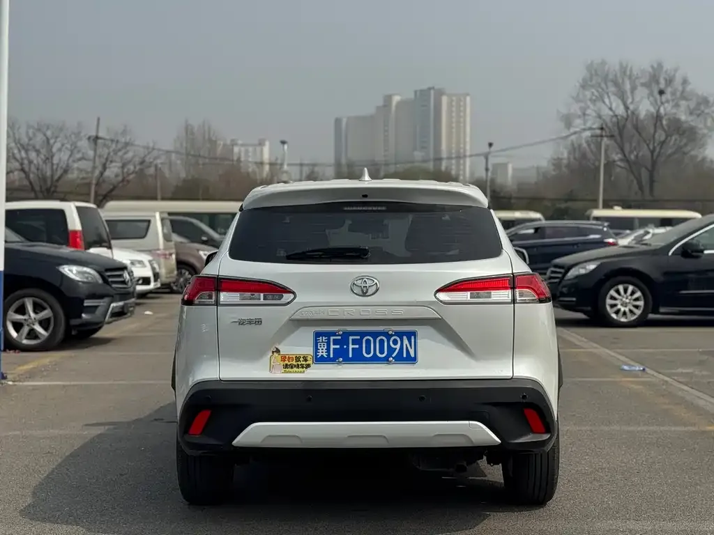 Toyota Corolla Cross 2024 из CN, фото 3