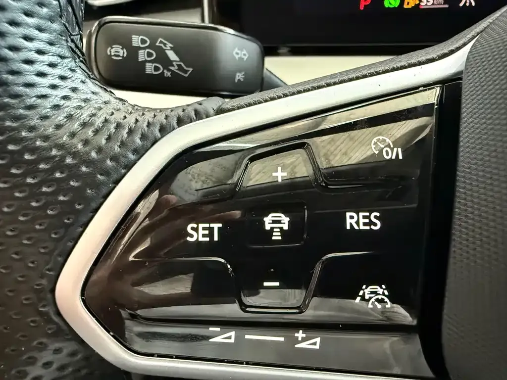 Volkswagen Lamando 2023 из CN, фото 9
