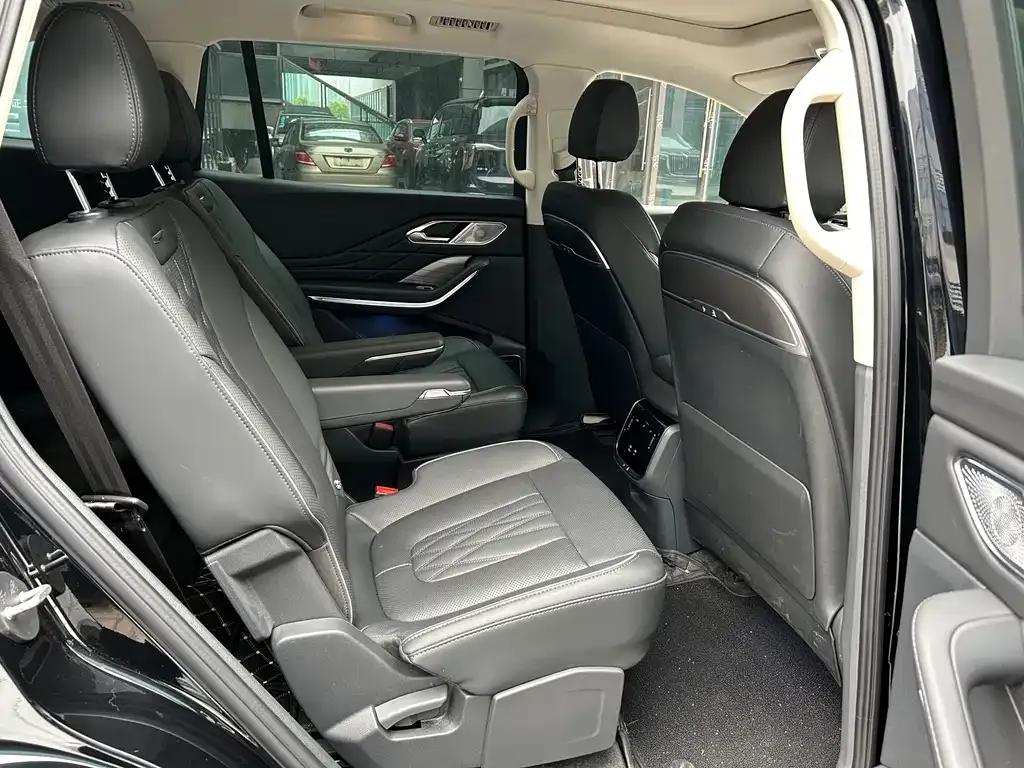 Hongqi HS7 PHEV 2024 из CN, фото 2