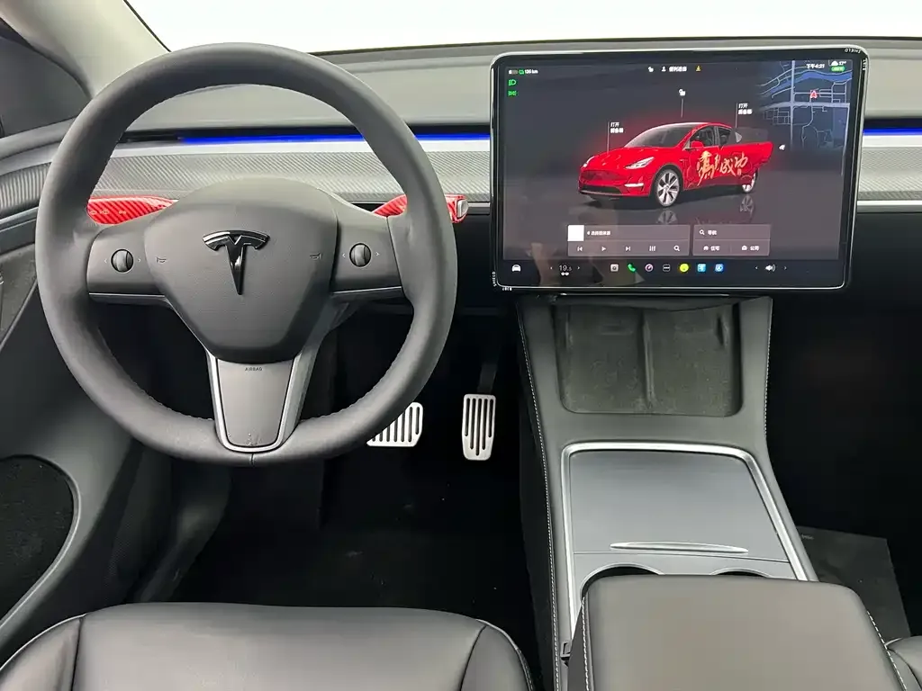 Tesla Model Y — фото 6