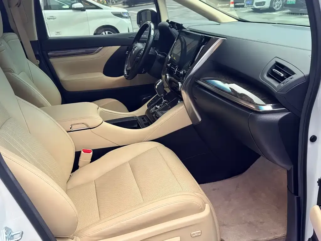 Toyota Alphard 2021 из CN, фото 5