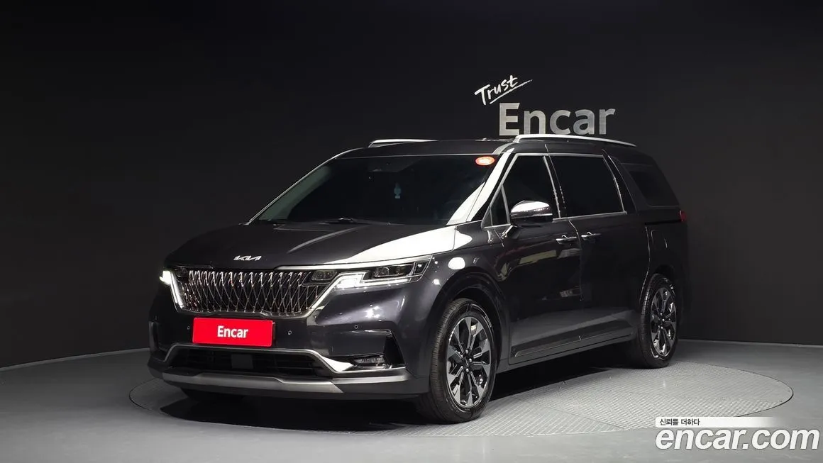 Kia Carnival — фото 1
