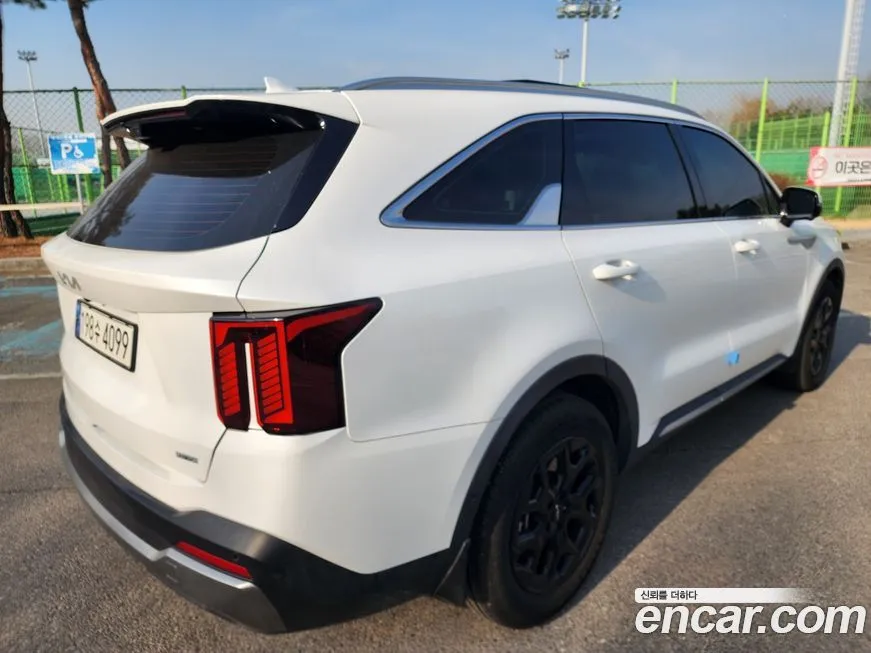 Kia Sorento — фото 4