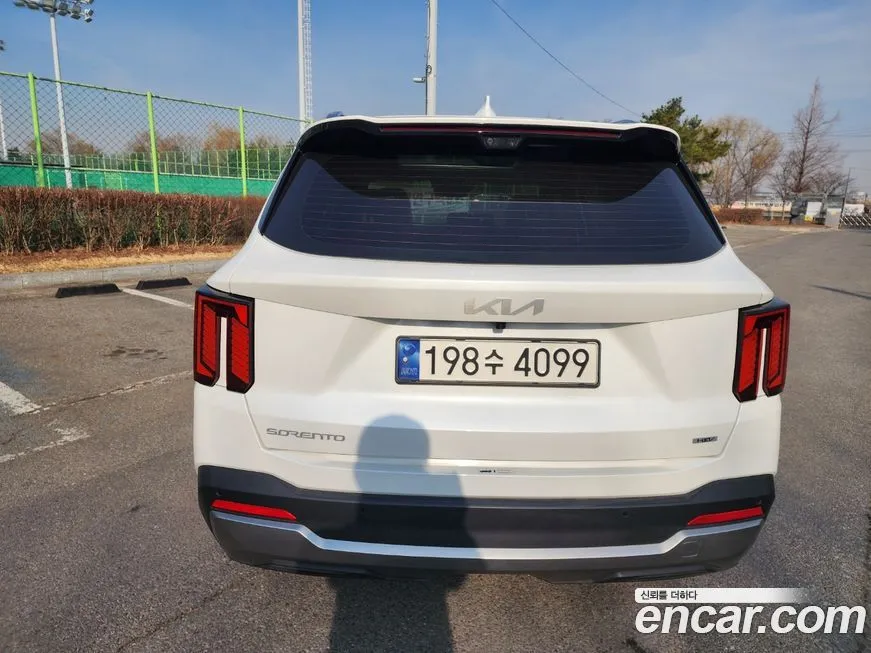 Kia Sorento — фото 8