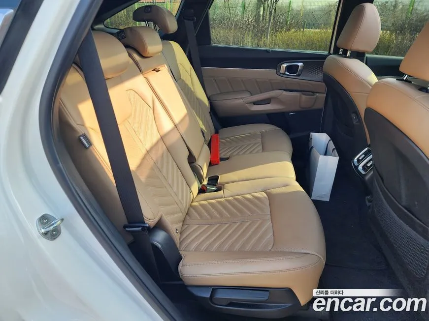 Kia Sorento — фото 5