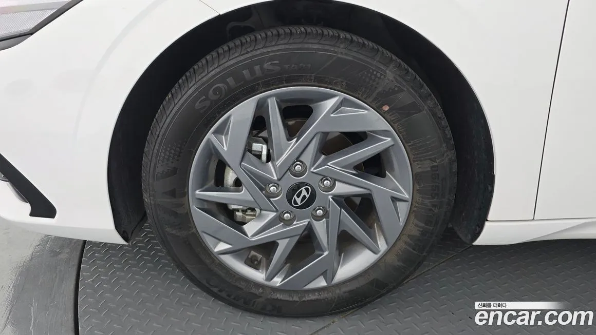 Hyundai AVANTE — фото 8