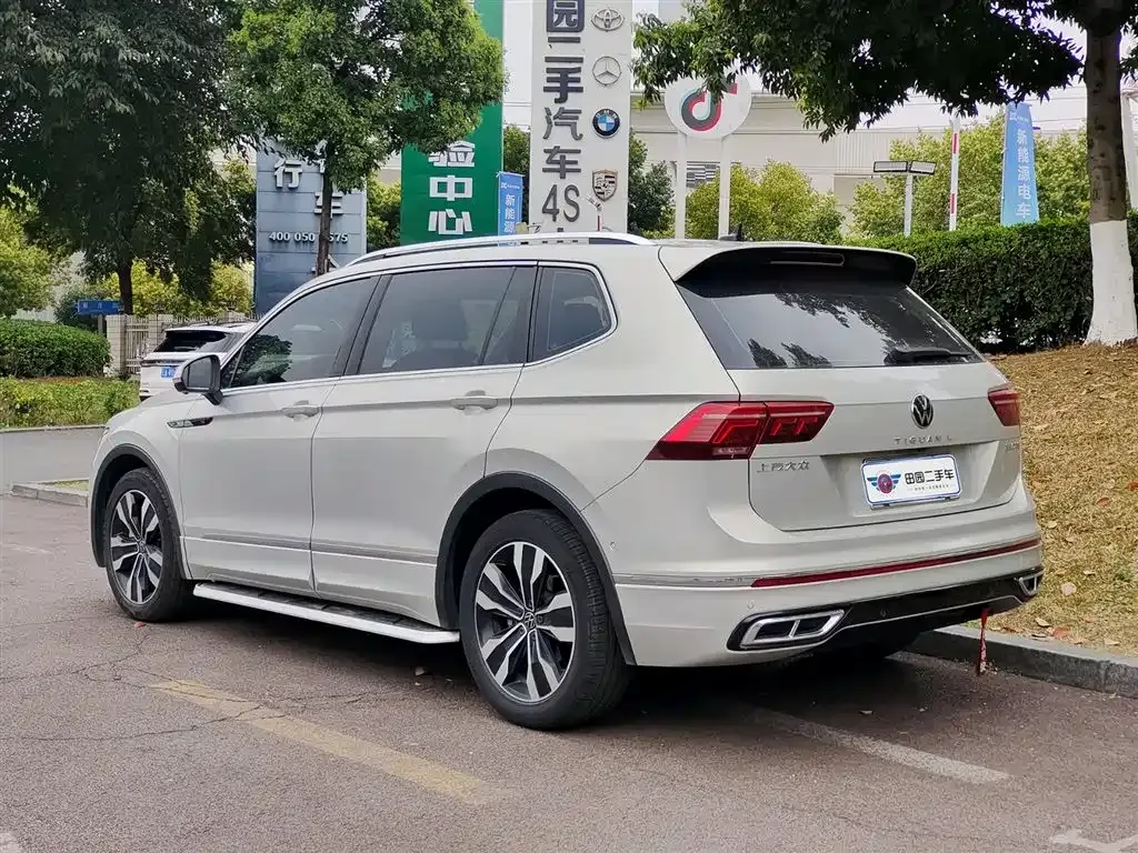 Volkswagen Tiguan L — фото 3