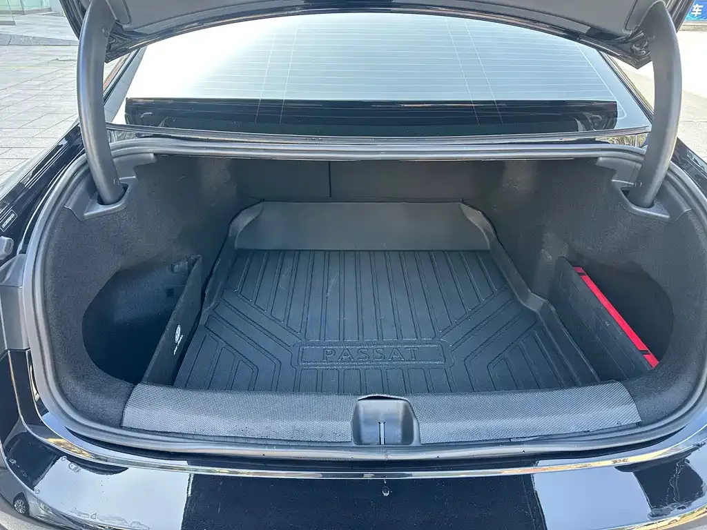 Volkswagen Passat — фото 10