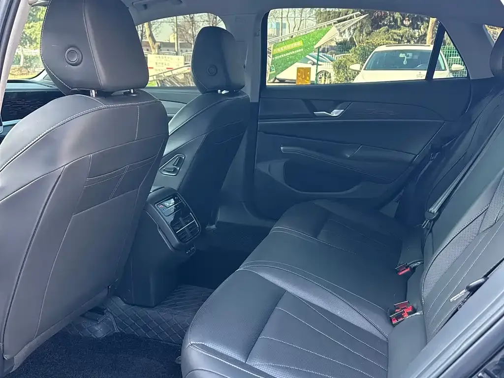 Volkswagen Passat — фото 3