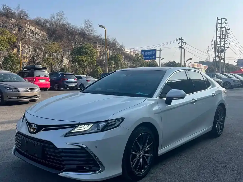 Toyota Camry 2022 из CN, фото 1