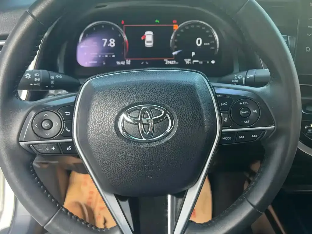 Toyota Camry 2022 из CN, фото 4