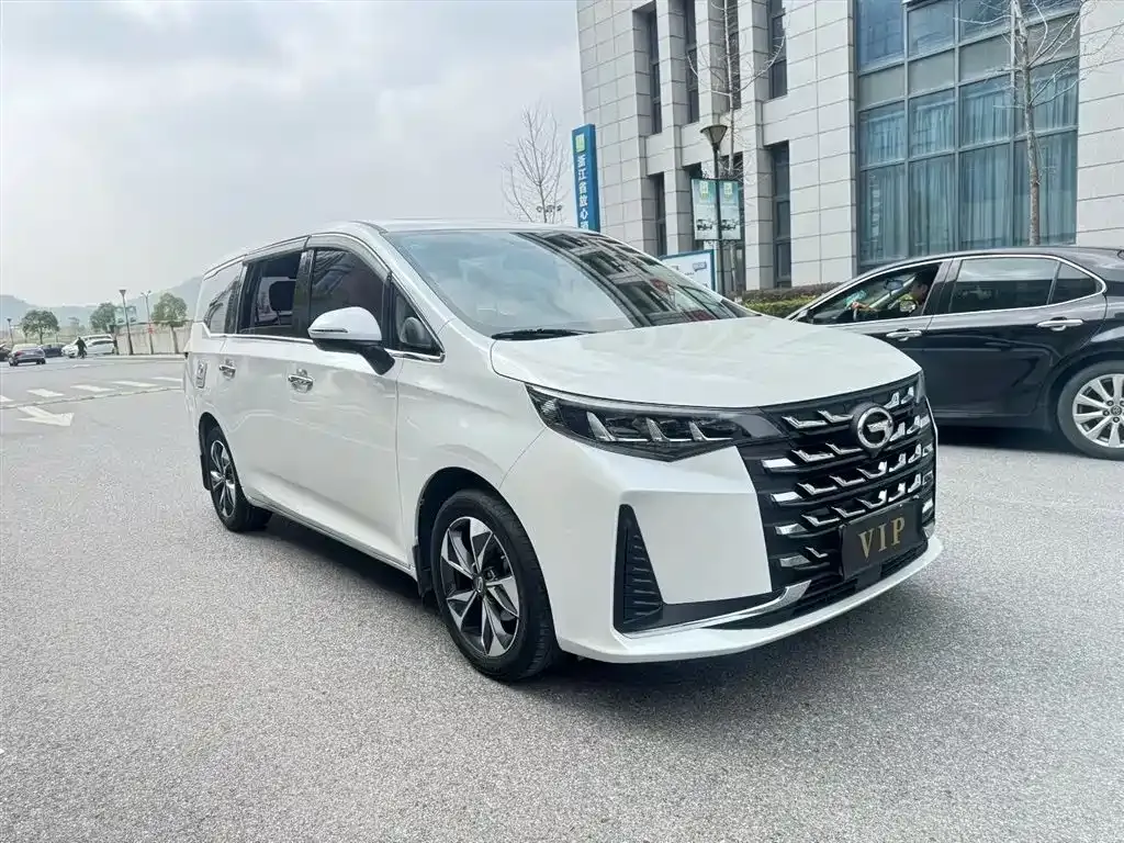 GAC Motor Trumpchi M6 — фото 9