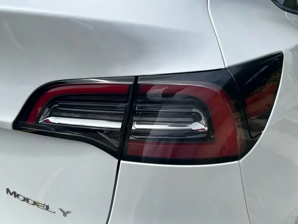 Tesla Model Y 2024 из CN, фото 4