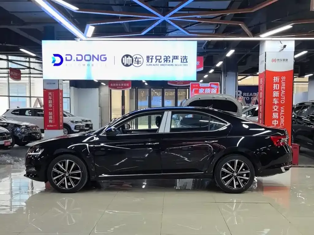 Skoda Superb — фото 6