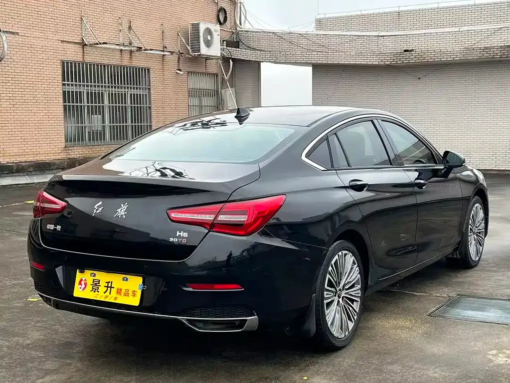 Hongqi H5 — фото 3