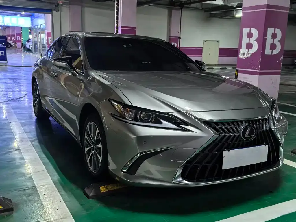 Lexus ES 2024 из CN, фото 9