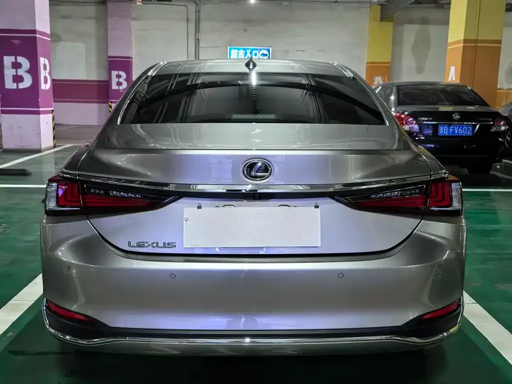 Lexus ES 2024 из CN, фото 7