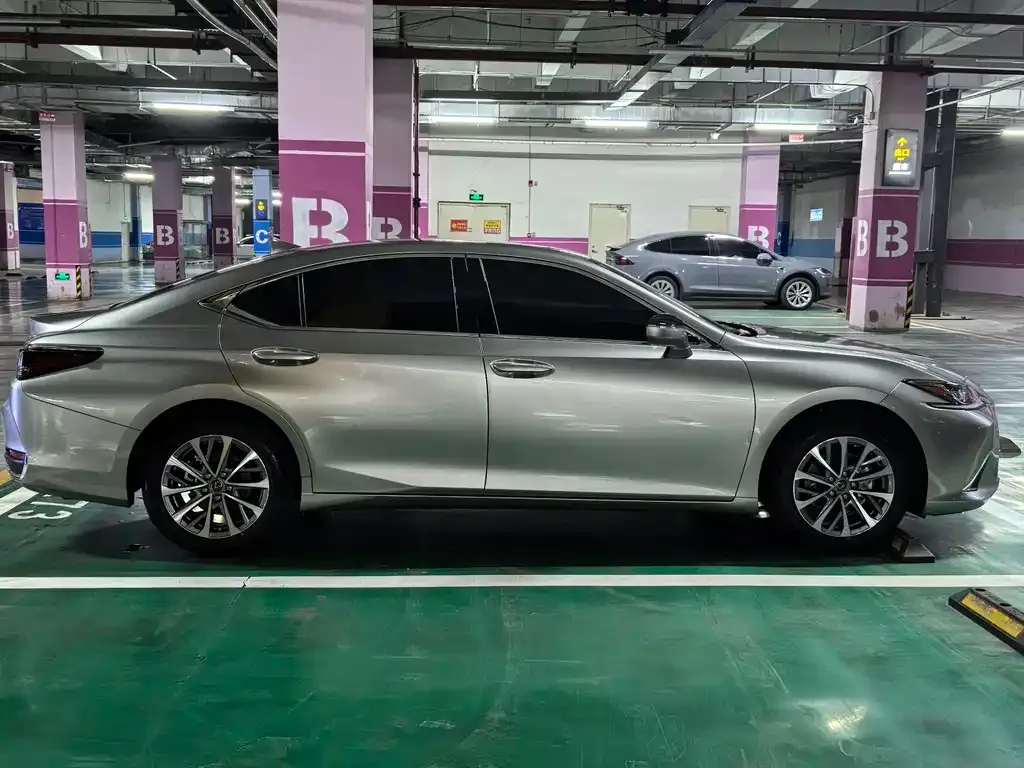 Lexus ES 2024 из CN, фото 6