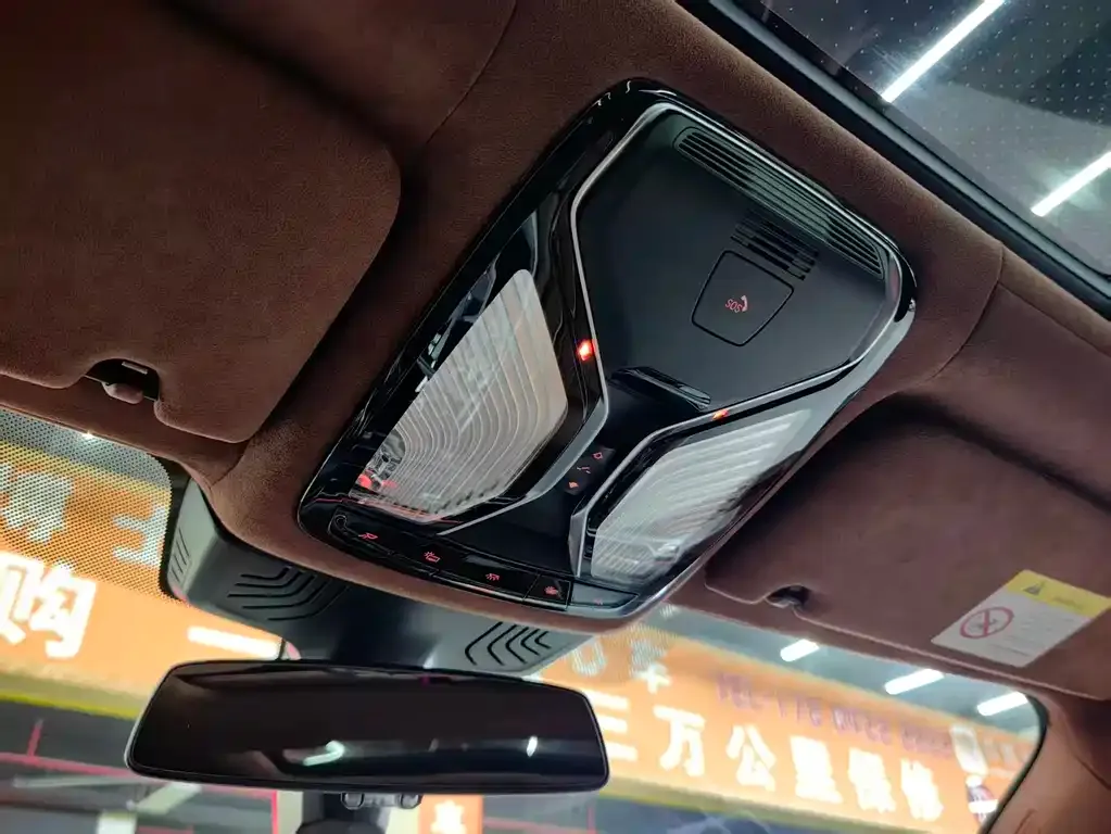 BMW 7 Series 2021 из CN, фото 3