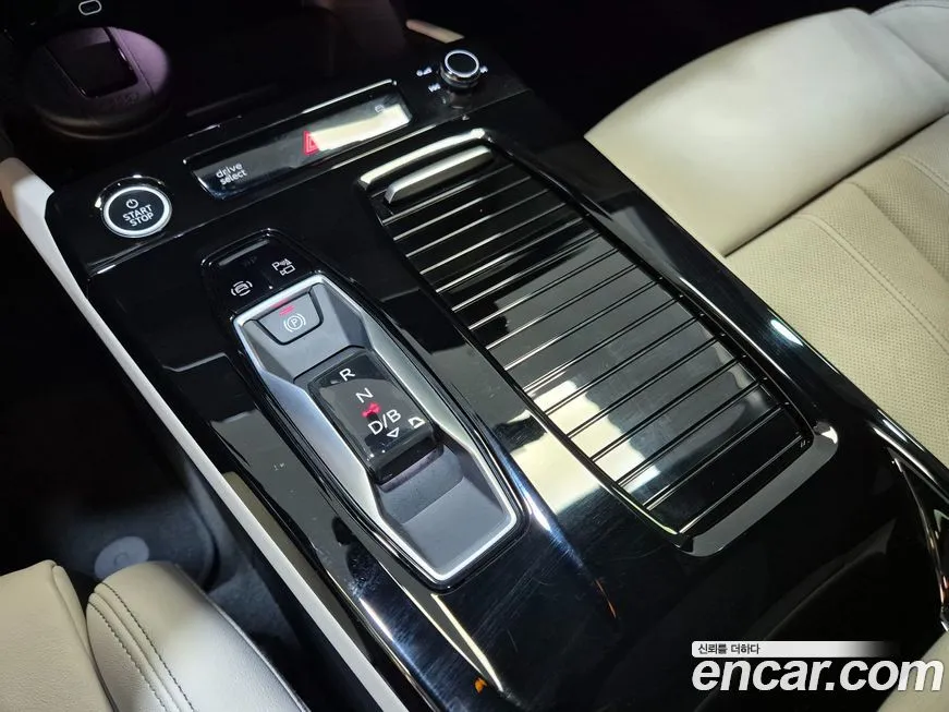 Audi A6 e-Tron 2025 из KR, фото 10