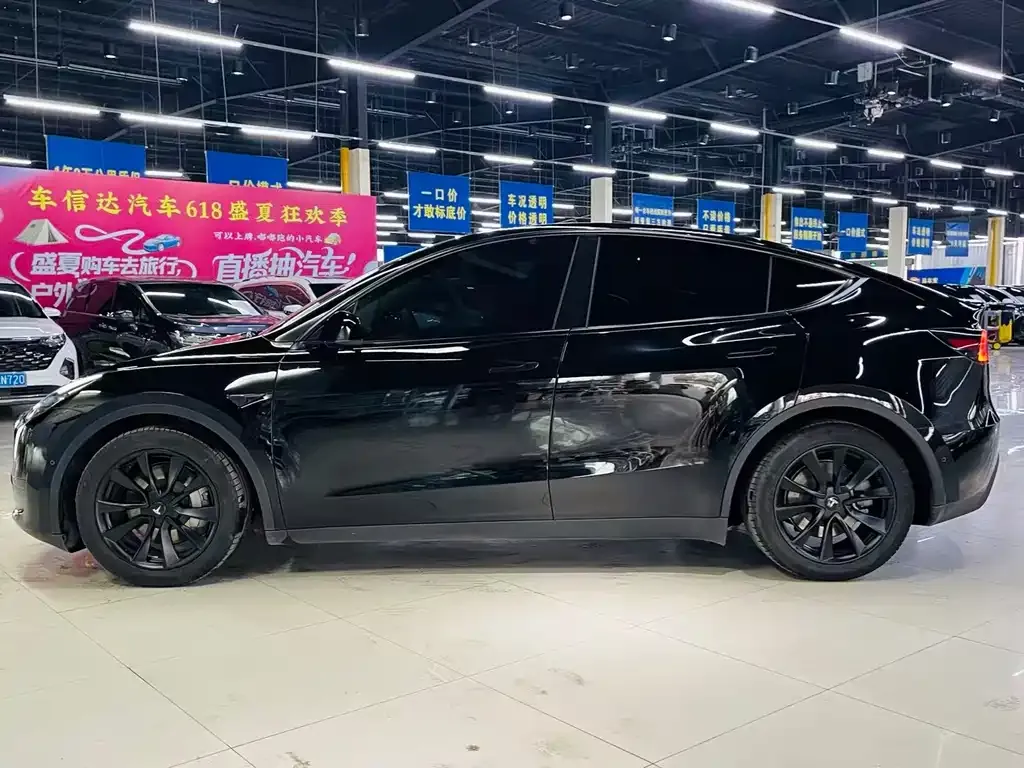 Tesla Model Y 2022 из CN, фото 8