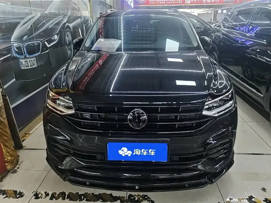Volkswagen Tiguan L — фото 8