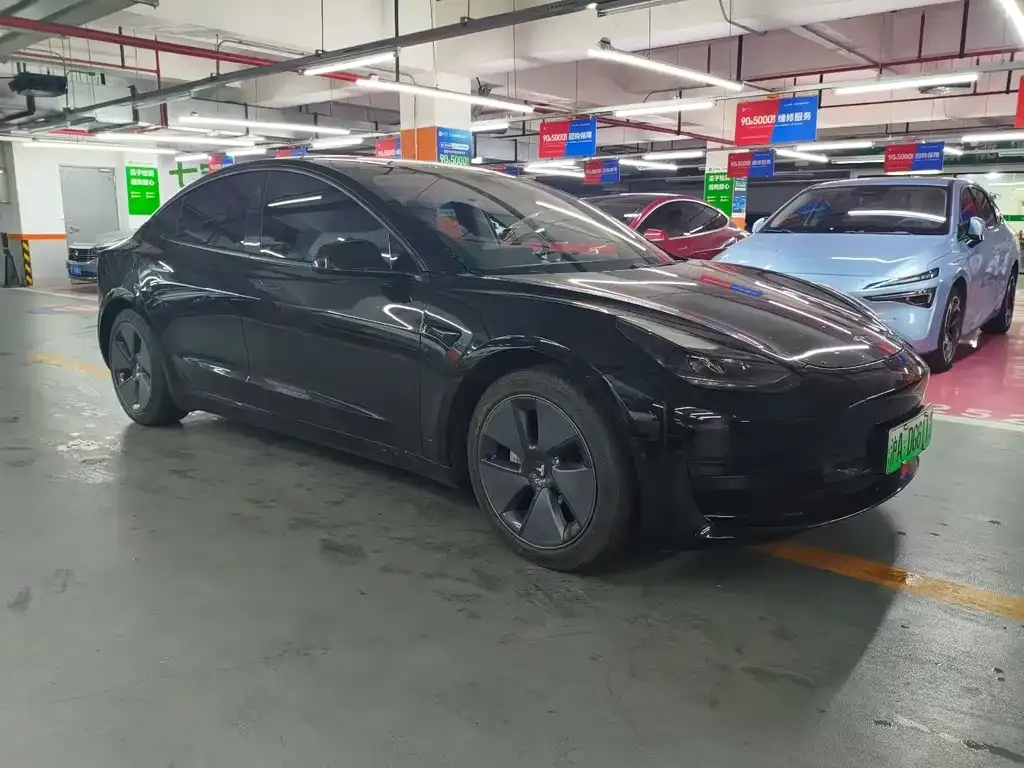 Tesla Model 3 — фото 6