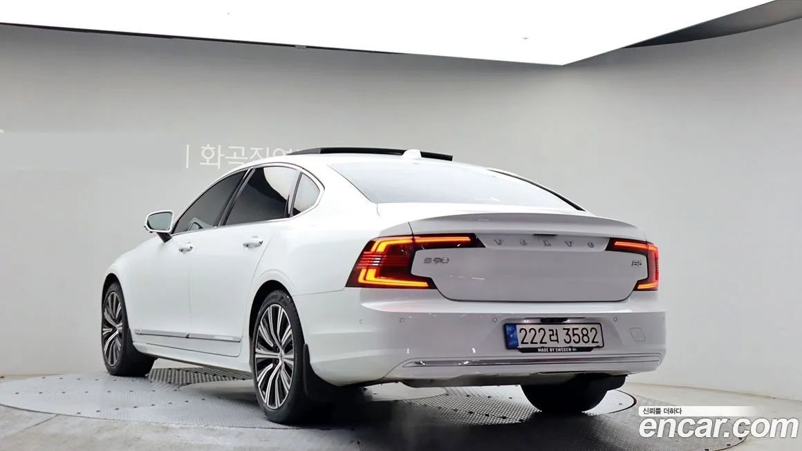 Volvo S90 — фото 4
