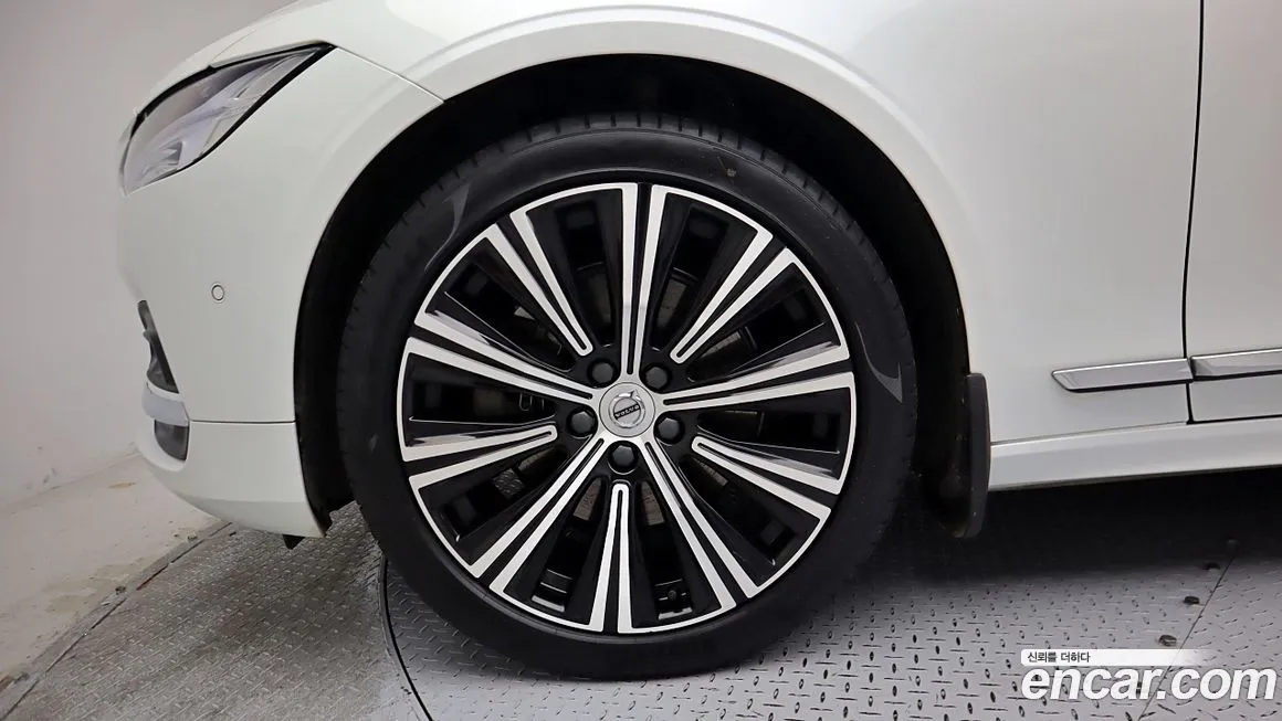 Volvo S90 — фото 9