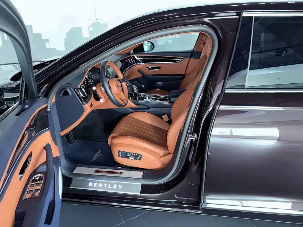 Bentley Flying Spur 2021 из CN, фото 9