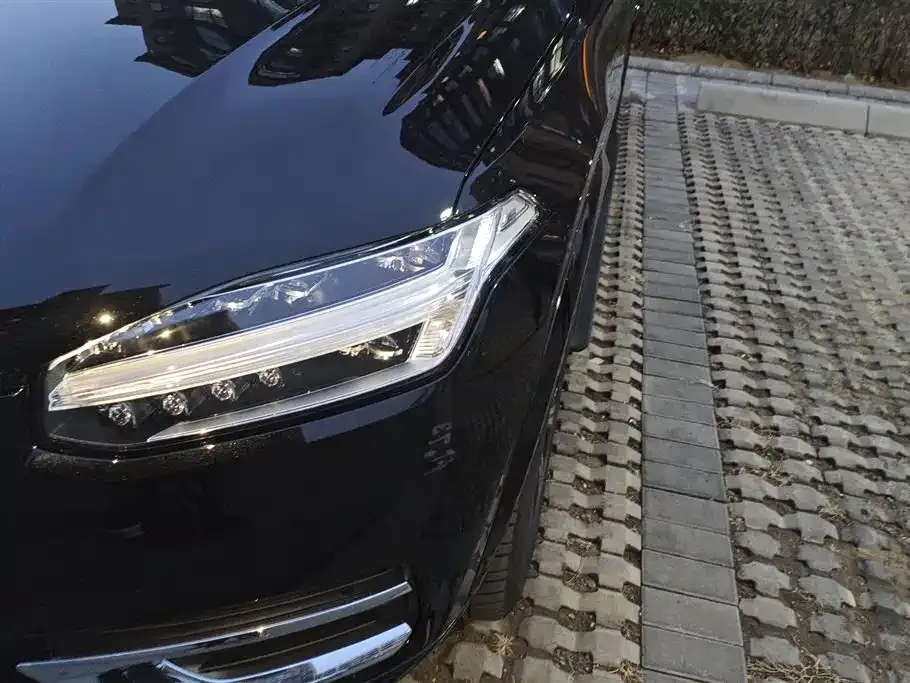 Volvo XC90 2024 из CN, фото 8